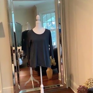 James Perse 100% cotton top   Scoop neckline